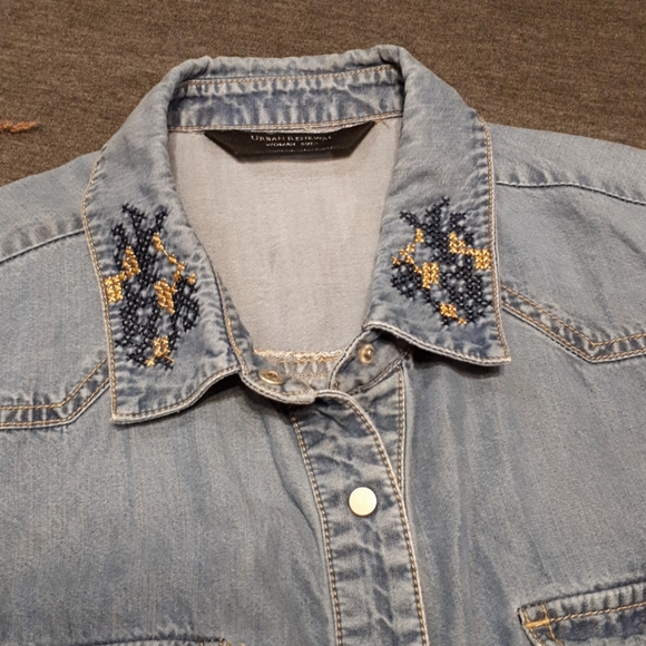 Top - Picture 2 of 4